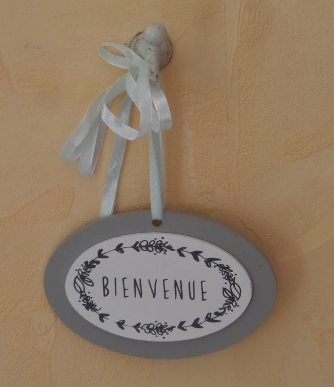 Gite Des Galets Saint-Leonard  Exterior photo